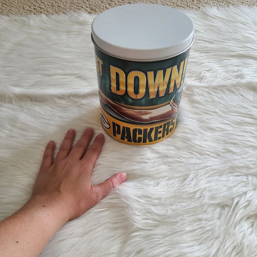 Green Bay Packer Steel Tin - Storage Containers